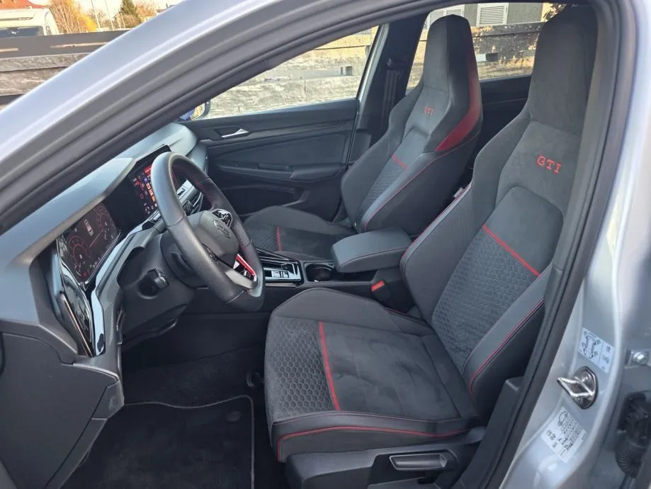 vw golf 8 2,0 tsi - slika 14