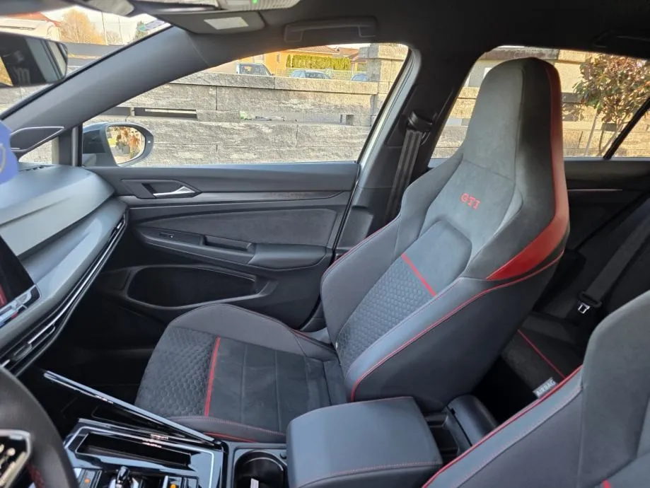 vw golf 8 2,0 tsi - slika 12
