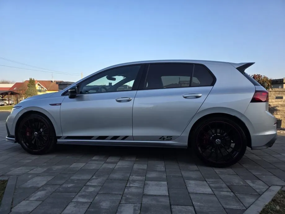 vw golf 8 2,0 tsi - slika 19