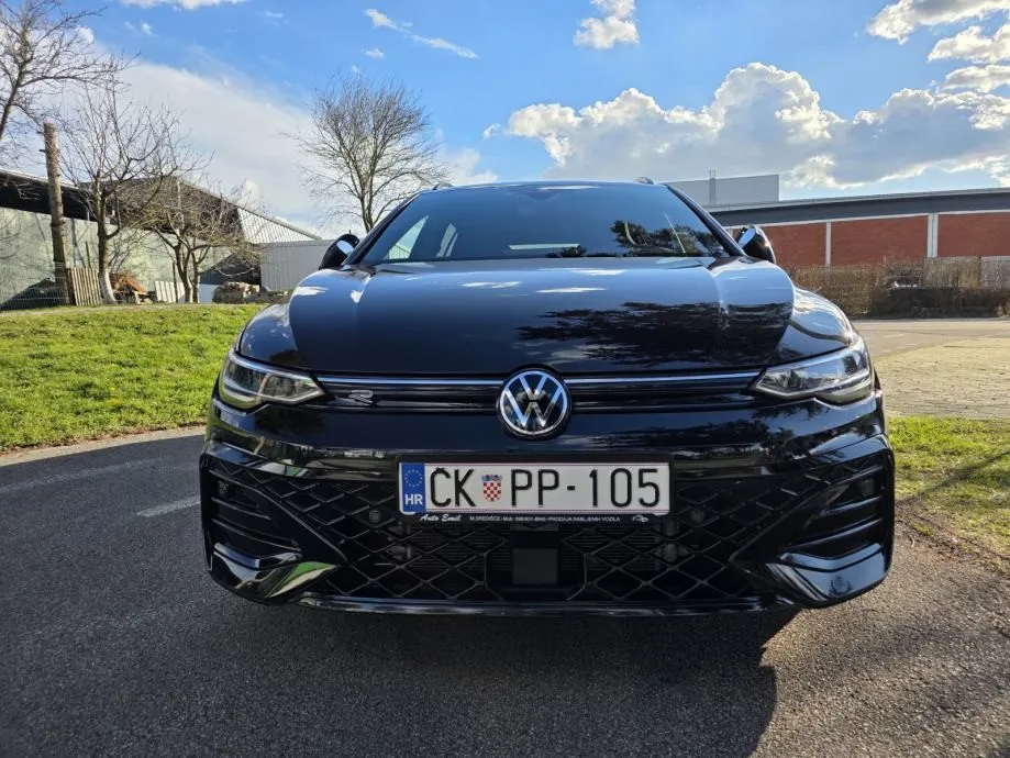 vw golf 8 variant 2.0 tdi dsg r-line - slika 13