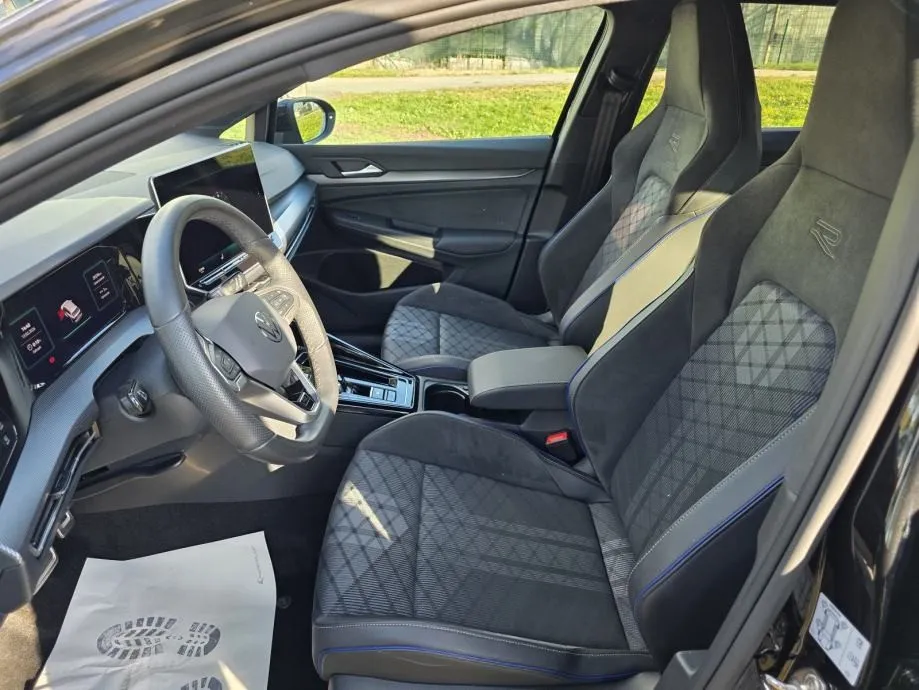 vw golf 8 variant 2.0 tdi dsg r-line - slika 17