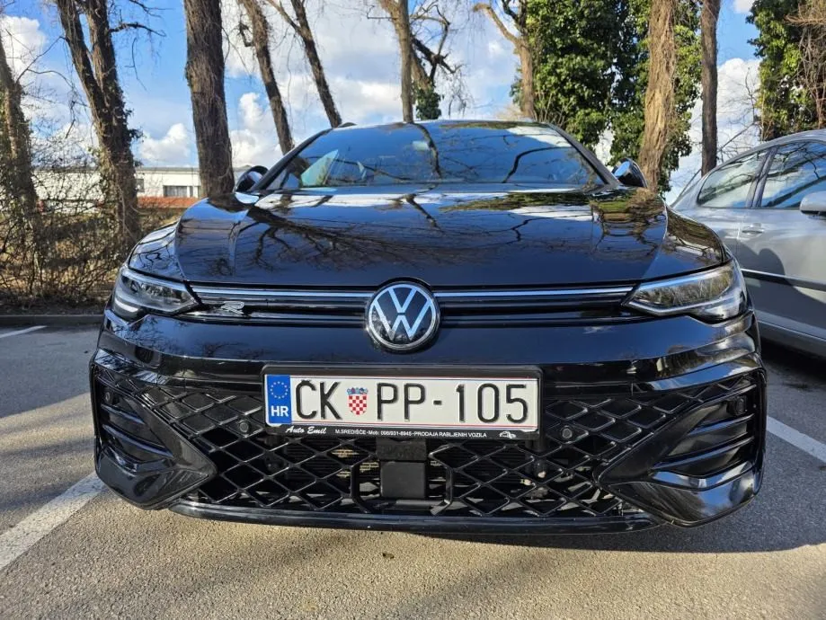 vw golf 8 variant 2.0 tdi dsg r-line - slika 2