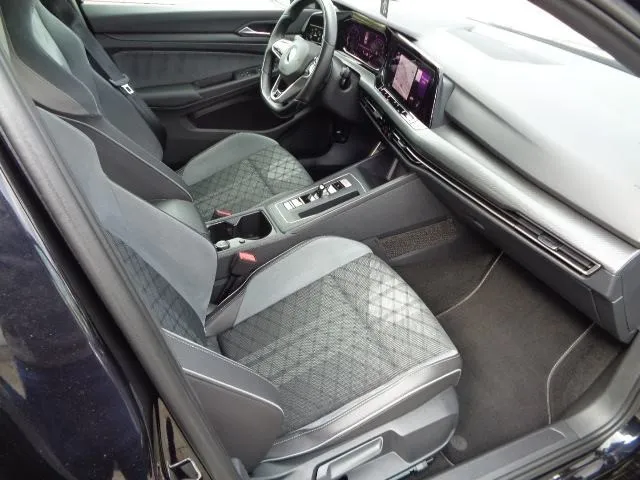 vw golf 8 variant 2,0 tdi dsg r-line/hr/nav/virt/led/pdc/laas/acc/ambl - slika 14