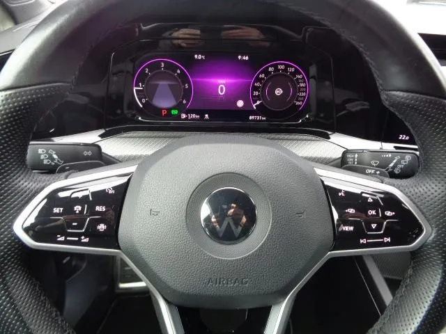 vw golf 8 variant 2,0 tdi dsg r-line/hr/nav/virt/led/pdc/laas/acc/ambl - slika 9