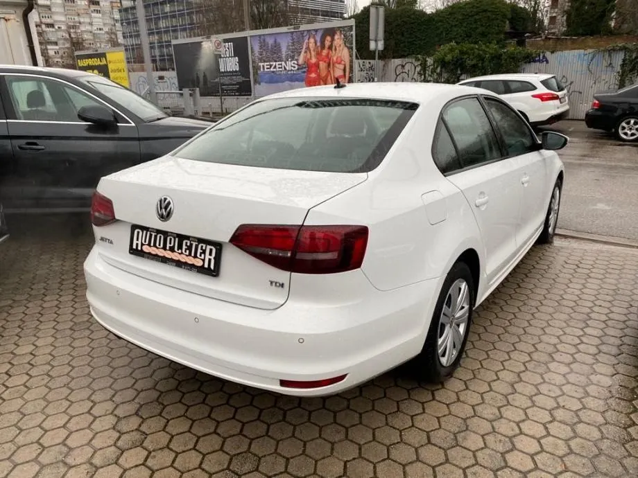 vw jetta 2,0tdi | 4 x garancija | 36 rata - slika 8