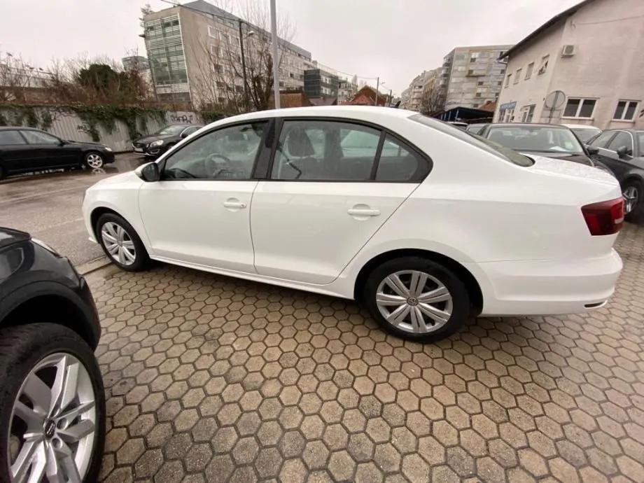 vw jetta 2,0tdi | 4 x garancija | 36 rata - slika 6
