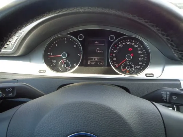 vw passat 1,6 tdi bmt; a. klima; 100 tkm; pdc; 6 brzina.. - slika 16
