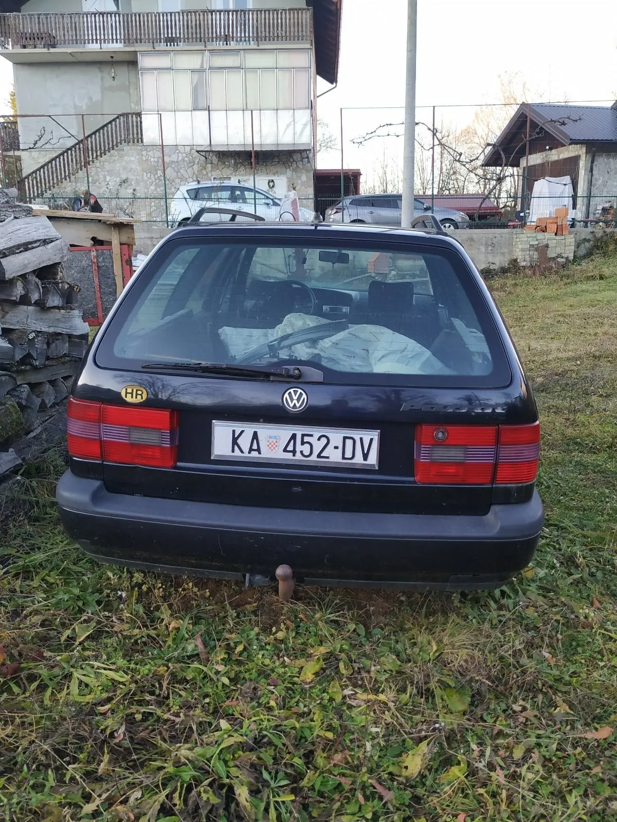 vw passat 1.9 tdi, 66 kw, 1996. - crna, odjavljen, u voznom stanju - slika 3