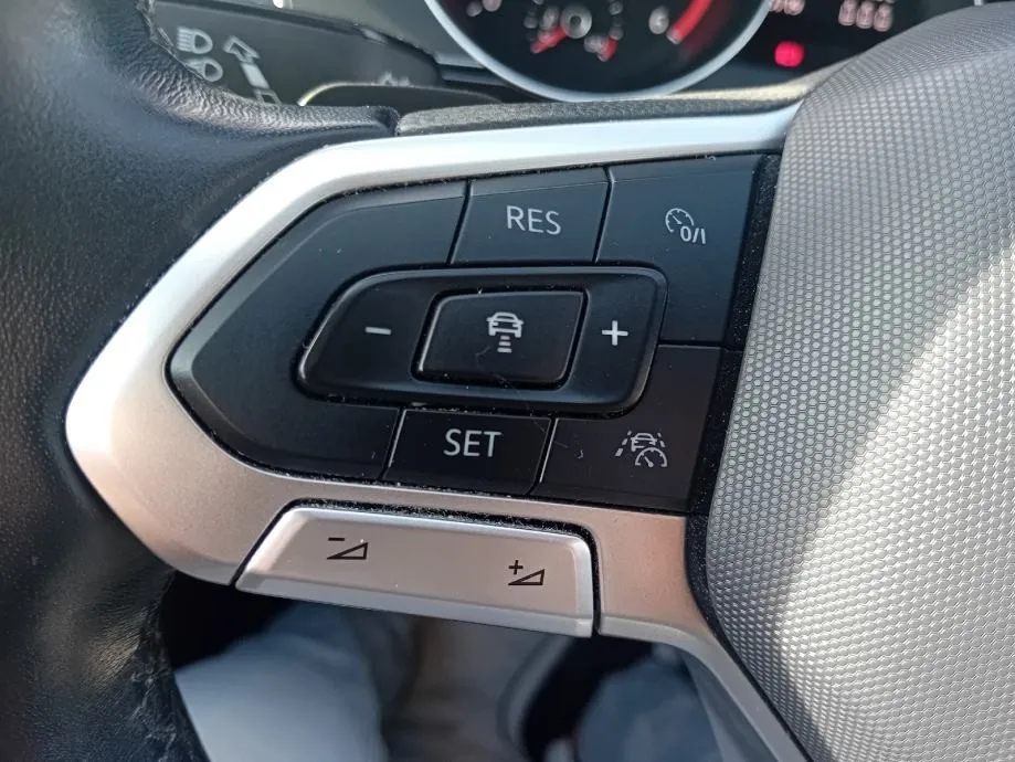 vw passat 2,0 tdi dsg. jamstvo. leasing - slika 14