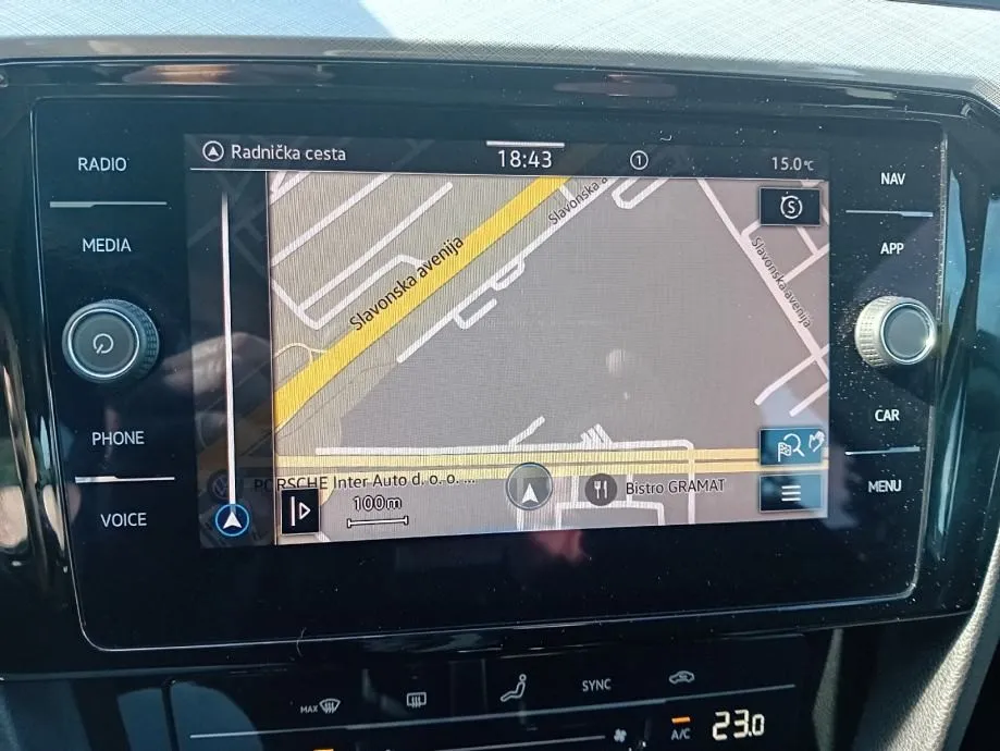 vw passat 2,0 tdi dsg. jamstvo. leasing - slika 15