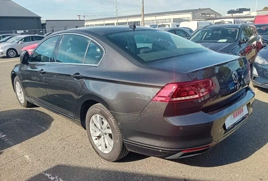 vw passat 2,0 tdi dsg. jamstvo. leasing - slika 5
