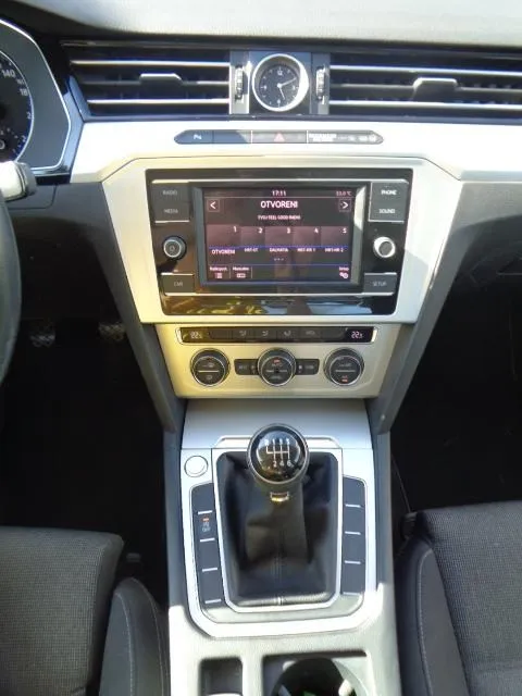 vw passat 2,0 tdi bmt comfortline; 150 ks; hr auto; led; u pdv-u.. - slika 18
