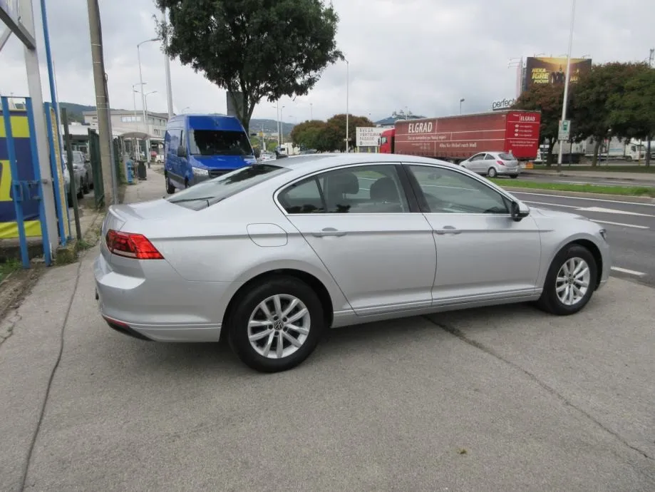 vw passat 2,0 tdi bmt dsg,business,hr auto,samo 45.000km,toop,. - slika 4