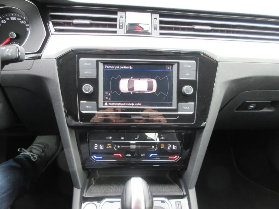 vw passat 2,0 tdi bmt dsg,business,hr auto,samo 45.000km,toop,. - slika 16