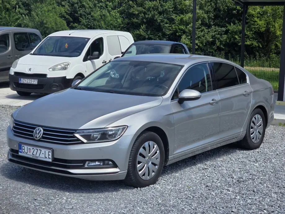 vw passat 2,0 tdi bmt dsg - slika 9