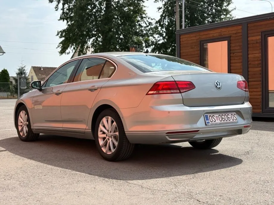 vw passat 2.0 tdi•110kw•hladenjesjedala•parkpilot - slika 4