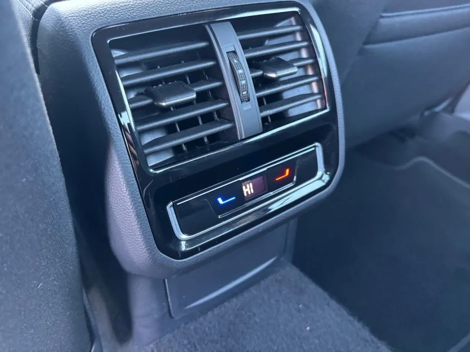 vw passat 2,0 tdi automatik - slika 13