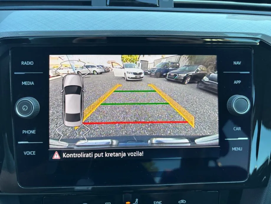 vw passat 2,0 tdi automatik - slika 14