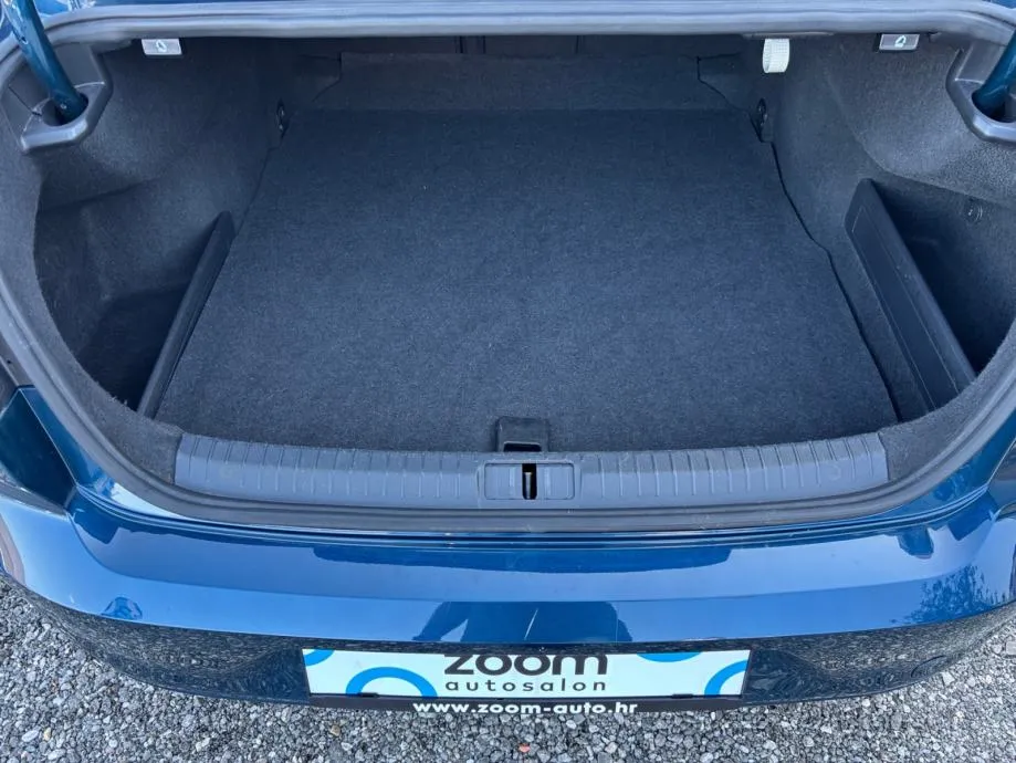 vw passat 2,0 tdi automatik - slika 17