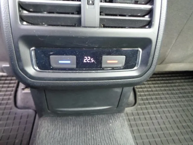 vw passat variant 2,0 tdi bmt dsg automatik;navi;grij sjed;tempo;kuka; - slika 17