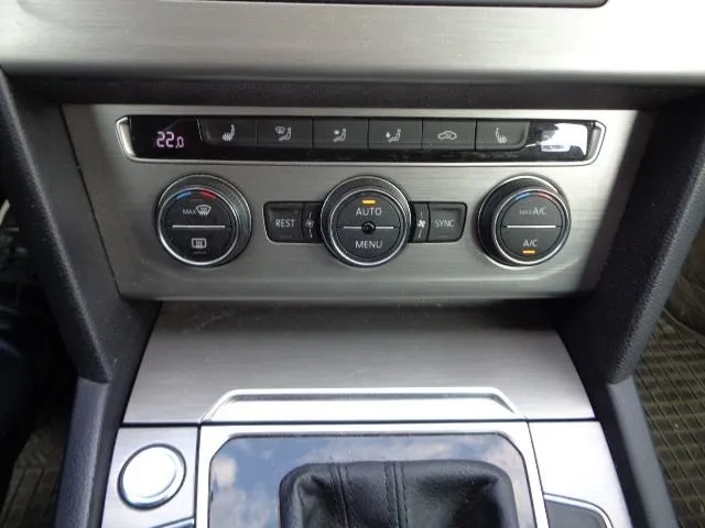 vw passat variant 2,0 tdi bmt dsg automatik;navi;grij sjed;tempo;kuka; - slika 15