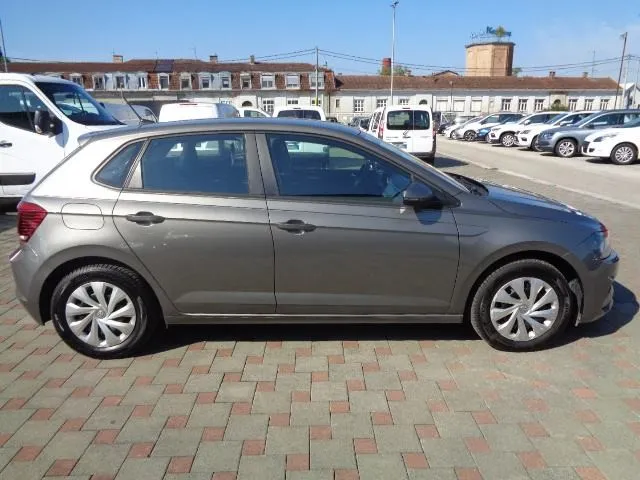 vw polo 1,6 tdi; hr auto; klima; navigacija; tempomat.. - slika 4