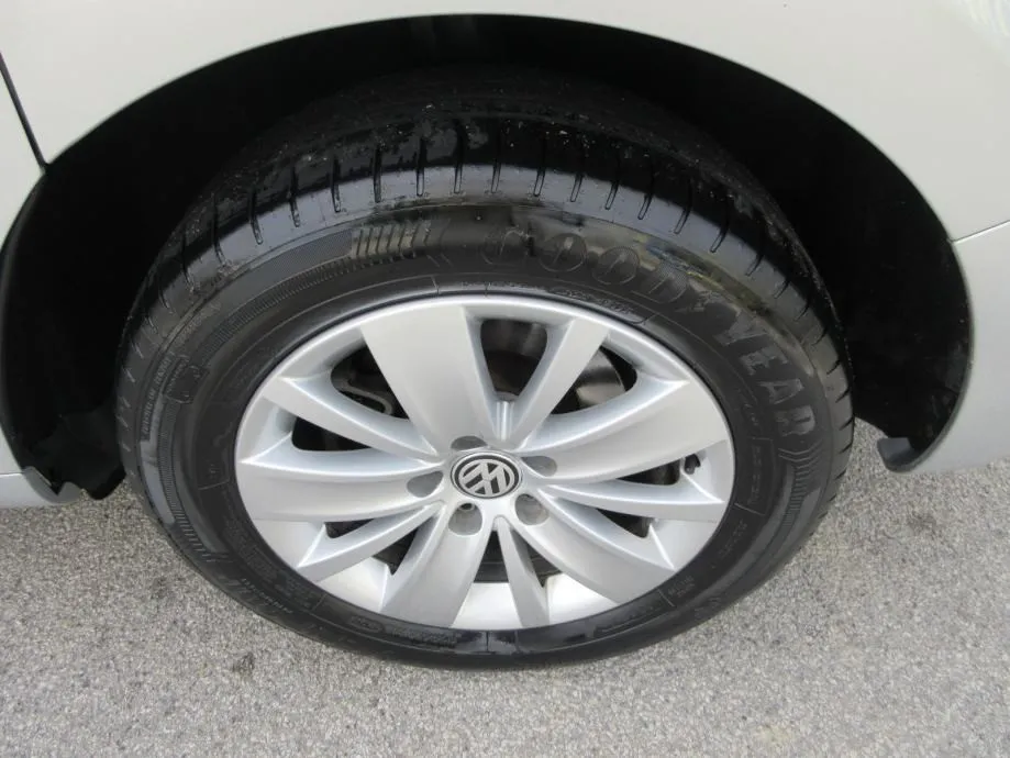 vw sharan 2,0 tdi bmt,140ks,hr auto,,comfortline,reg.god.,servisna,top - slika 29
