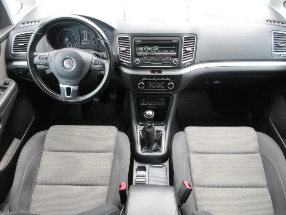 vw sharan 2,0 tdi bmt,140ks,hr auto,,comfortline,reg.god.,servisna,top - slika 11