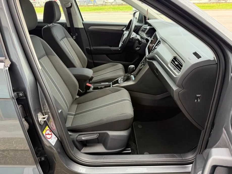 vw t-roc 1.5 tsi dsg °navigacija°adaptivni temp.°leasing bez učešća° - slika 19