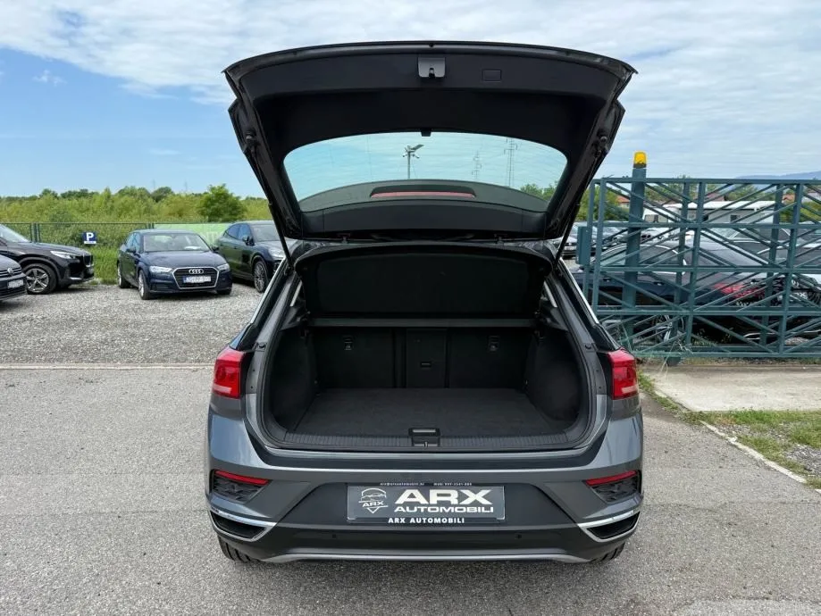 vw t-roc 1.5 tsi dsg °navigacija°adaptivni temp.°leasing bez učešća° - slika 23