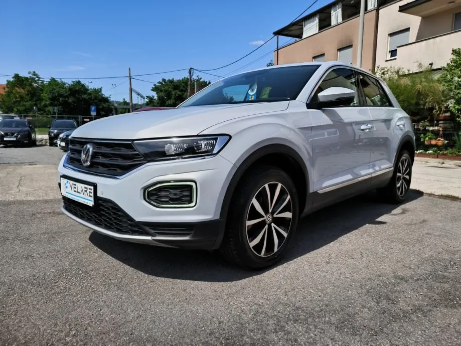 VW T-Roc 1,6 TDI STYLE, LED, JAMSTVO, SERVISNA, REG. 1 GODINU - Zagreb