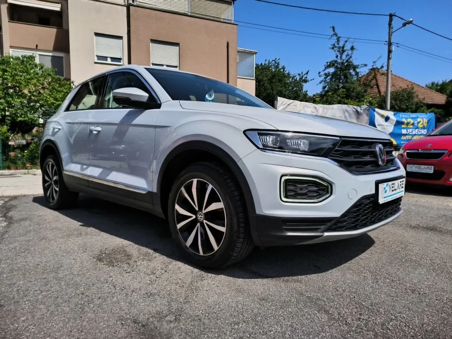 vw t-roc 1,6 tdi style, led, jamstvo, servisna, reg. 1 godinu - slika 2