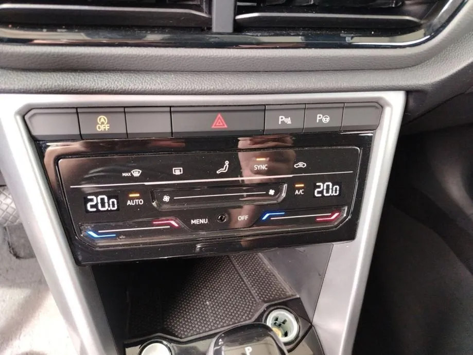 vw t-roc 2,0 tdi dsg life - slika 14