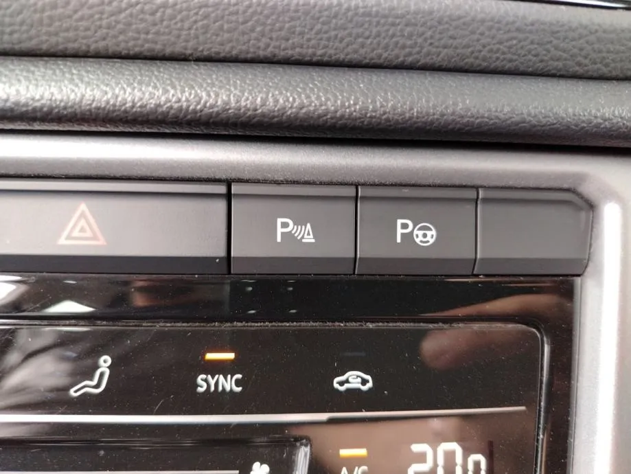 vw t-roc 2,0 tdi dsg life - slika 19