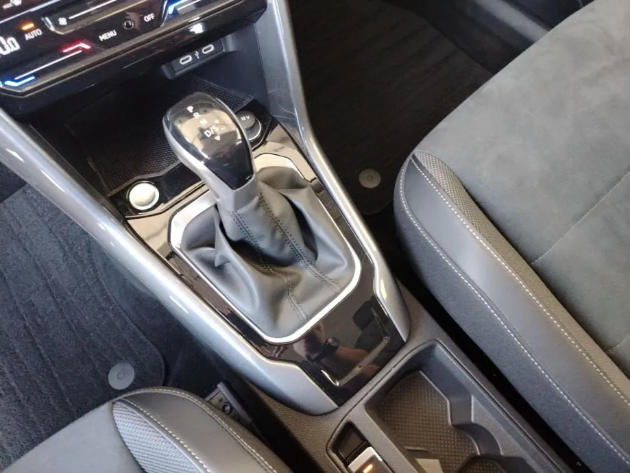 vw t-roc 2,0 tdi dsg life - slika 13