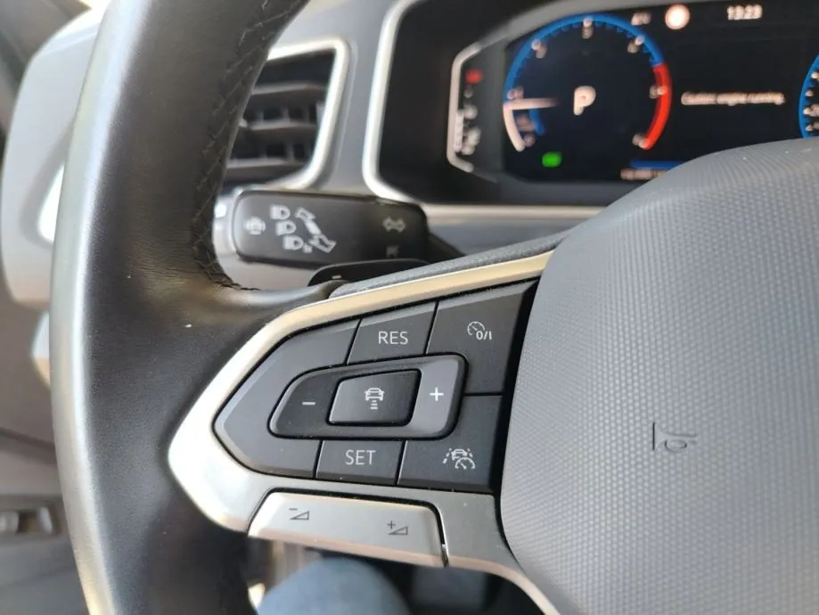 vw t-roc 2,0 tdi dsg life - slika 17