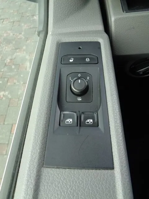 vw t6 doka sanduk 2,0 tdi/81kw/1.vl./6 sjed/klima/webasto/gr.sj./kuka, - slika 23