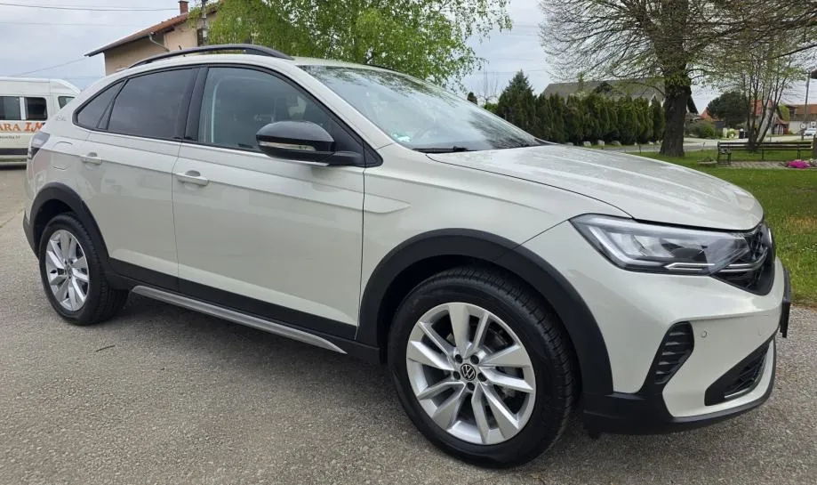 vw taigo 1,5 tsi...vozilo pod tvornickim jamstvom,dva kljuca.... - slika 12