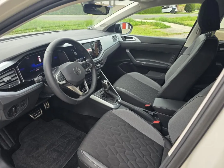 vw taigo 1,5 tsi...vozilo pod tvornickim jamstvom,dva kljuca.... - slika 14