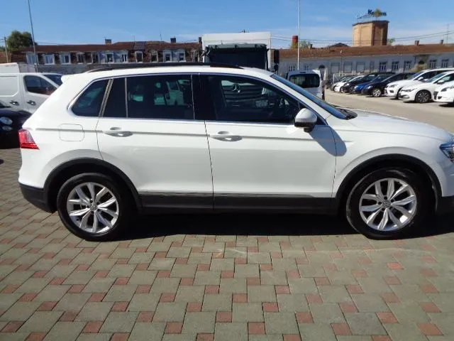 vw tiguan 2,0 tdi cl/navi/pano/xen/gr.sj./lanas/pdc/ele.gep./acc/app - slika 4
