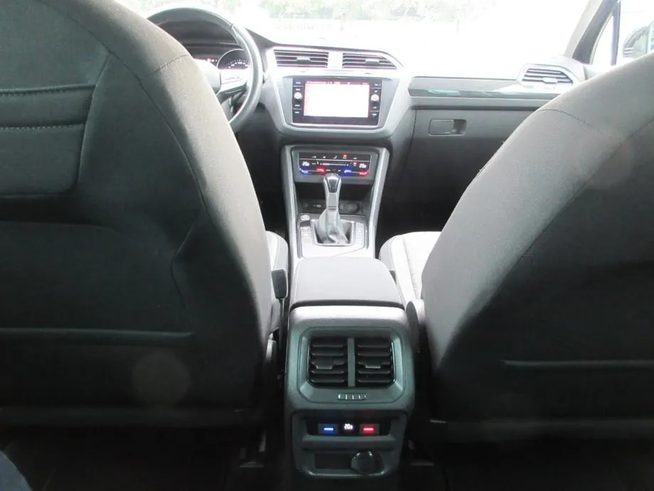 vw tiguan 2,0 tdi dsg 150ks,life,led,navi,rik.kamera,toop stanje,.. - slika 17