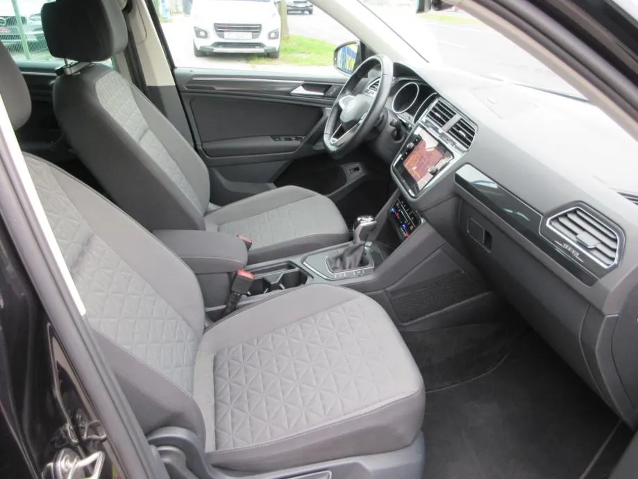 vw tiguan 2,0 tdi dsg 150ks,life,led,navi,rik.kamera,toop stanje,.. - slika 10