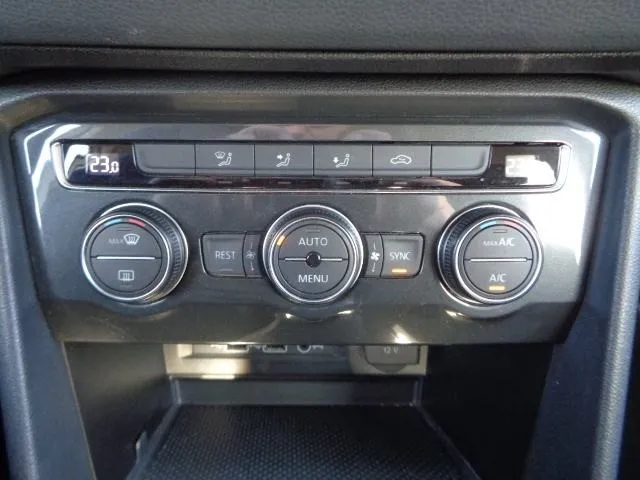 vw tiguan 2,0 tdi trend+;acc;app;laas;hr ;3zkli; - slika 19
