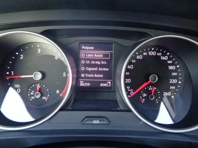 vw tiguan 2,0 tdi trend+;acc;app;laas;hr ;3zkli; - slika 16
