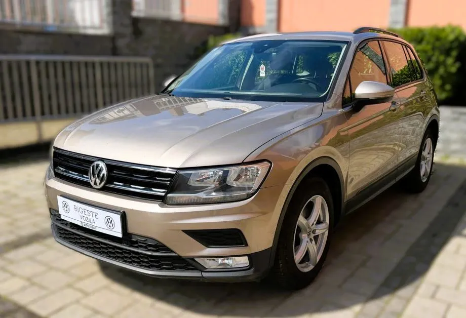 vw tiguan 2,0 tdi,r-mjenjač,hr vozilo,prvi vlasnik. - slika 4