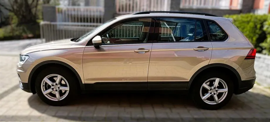 vw tiguan 2,0 tdi,r-mjenjač,hr vozilo,prvi vlasnik. - slika 5