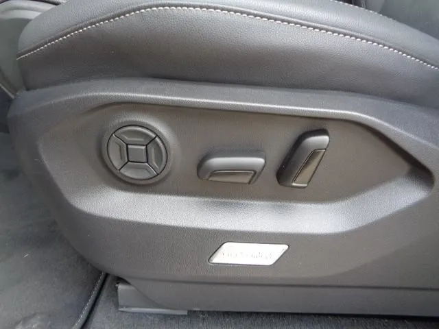 vw touareg v6 tdi 4mo aut rline/hr/koža/virt/pan/led/nav/kam/35tkm/19" - slika 24