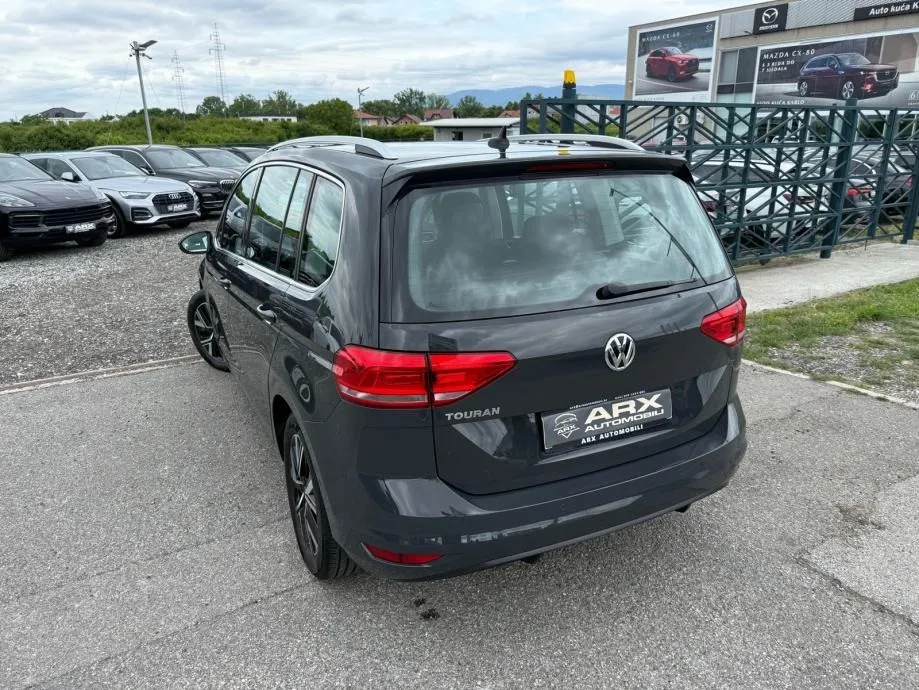 vw touran 1,5 tsi 7-sjedala°navi°led°kamera°keyless°reg:6/2027° - slika 10