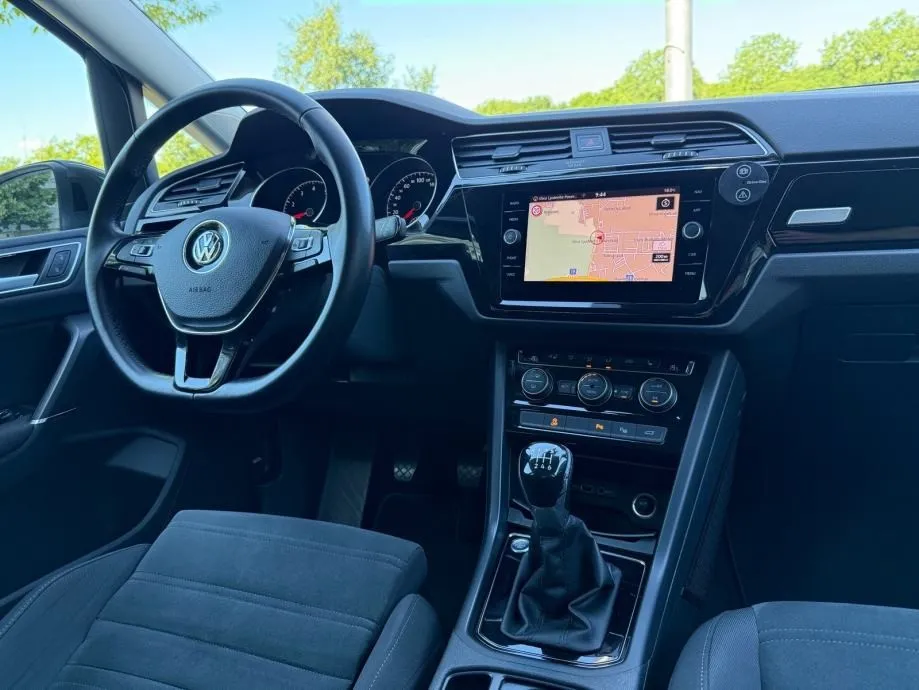 vw touran 1,5 tsi 7-sjedala°navi°led°kamera°keyless°reg:6/2027° - slika 13
