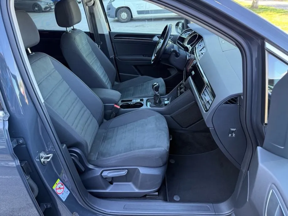 vw touran 1,5 tsi 7-sjedala°navi°led°kamera°keyless°reg:6/2027° - slika 22